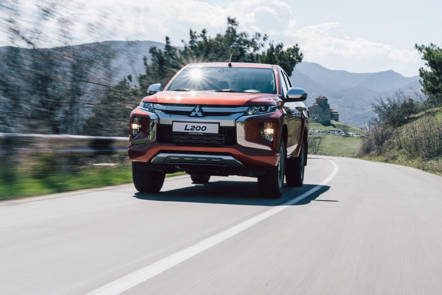  Mitsubishi L200 Double Cab 2019 года  (CIS) (фото 21 из 40)